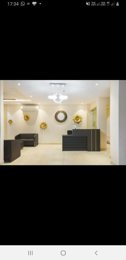 Aval International Hotell Gurgaon Exteriör bild